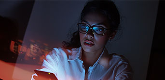 Choosing the Right AI-Enhanced Cybersecurity Solution:   AI vs. Artificial AI